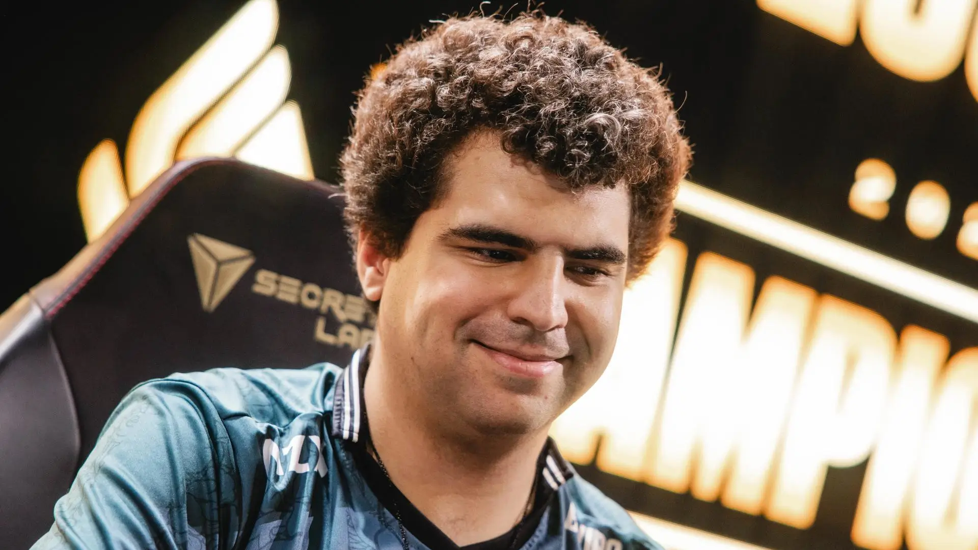 Gabriël "Bwipo" Rau, toplaner of FlyQuest in the LCS, ready to participate at Worlds 2024
