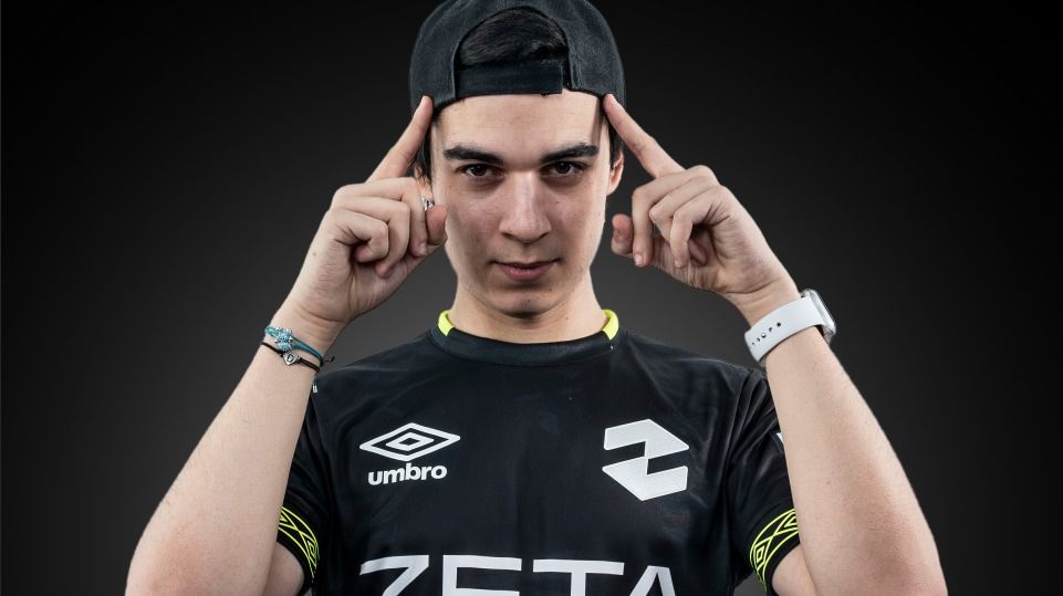 ZETA ElOjoNinja, content creator and co-streamer.