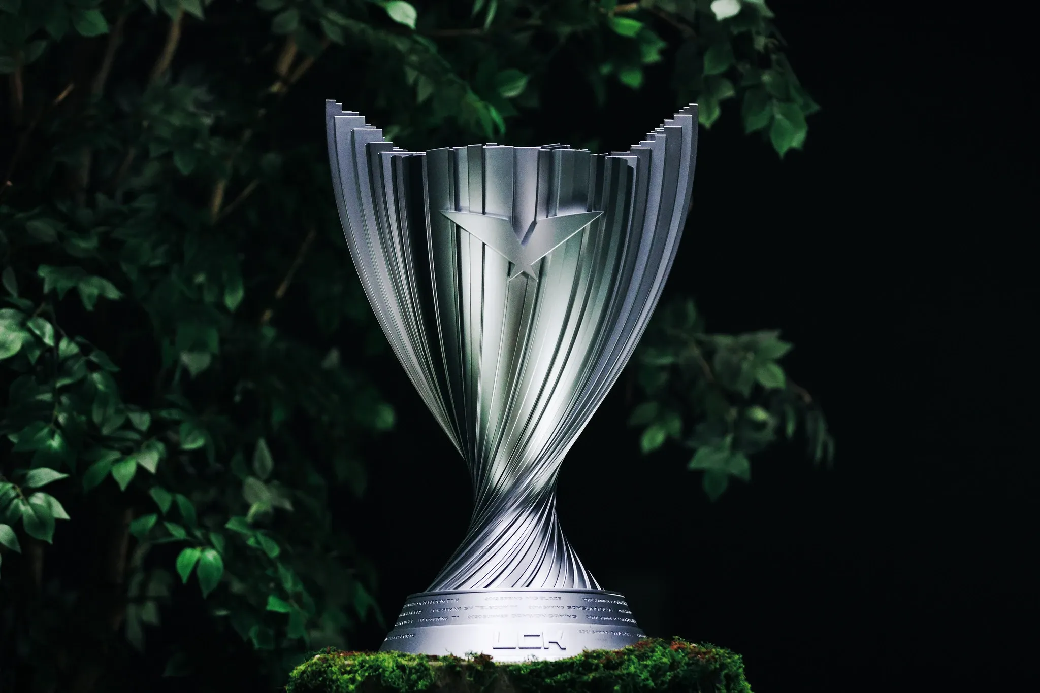 LCK Trophy. Credit: LCK/Riot Games