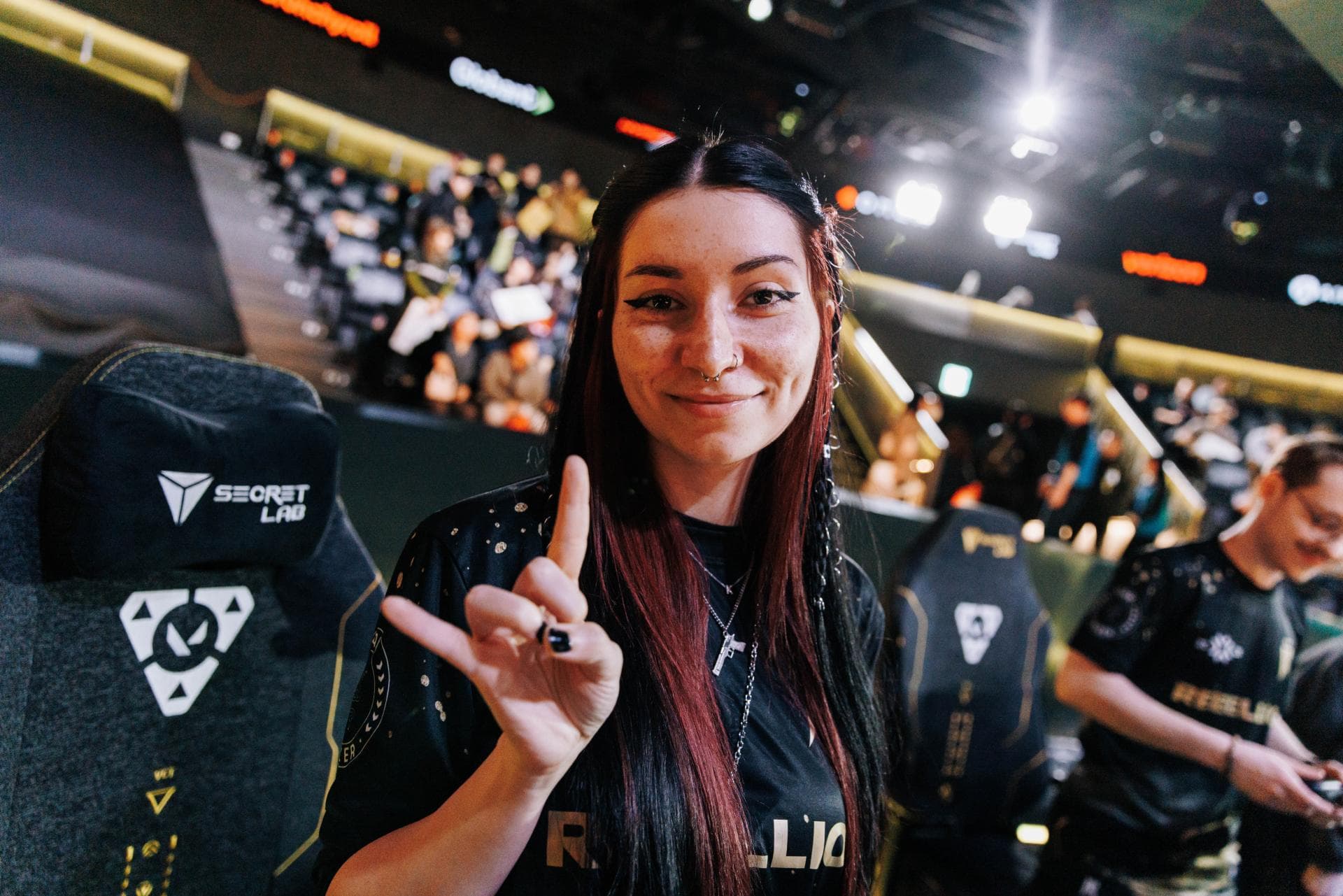 Article background image