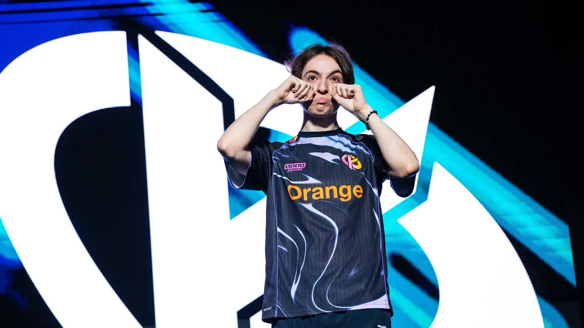 Caliste "Caliste" Henry-Hennebert, AD Carry of Karmine Corp. Photo Credit: Hara Amorós/Riot Games