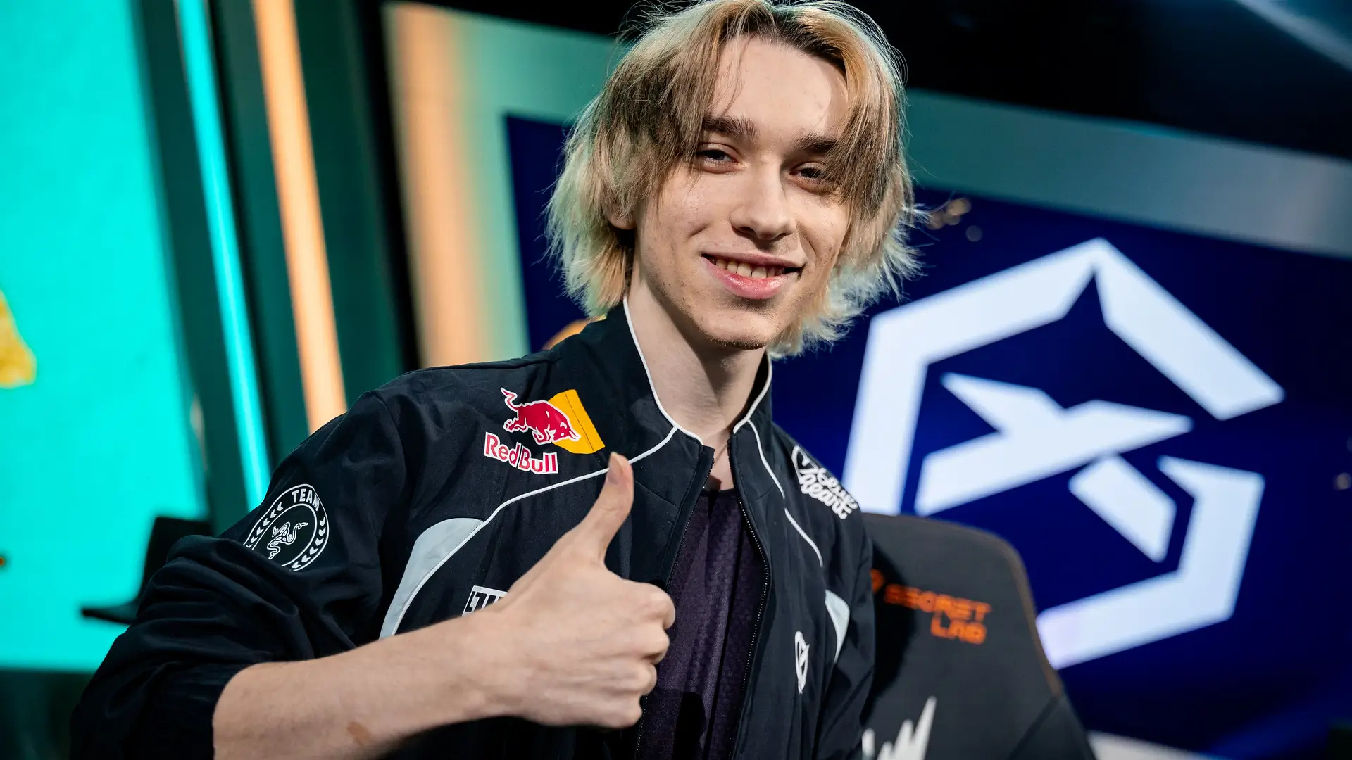 Costin "Hazel" Pestrițu, AD Carry of Karmine Corp Blue in the 2026 LEC Versus. Photo Credit: Wojciech Wandzel/Riot Games