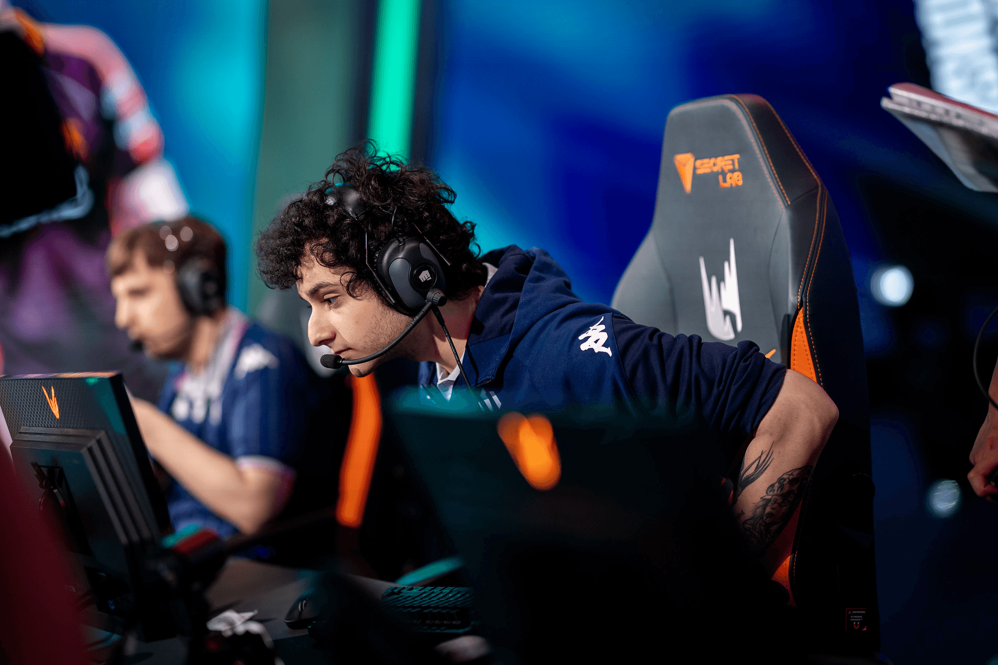 Article background image