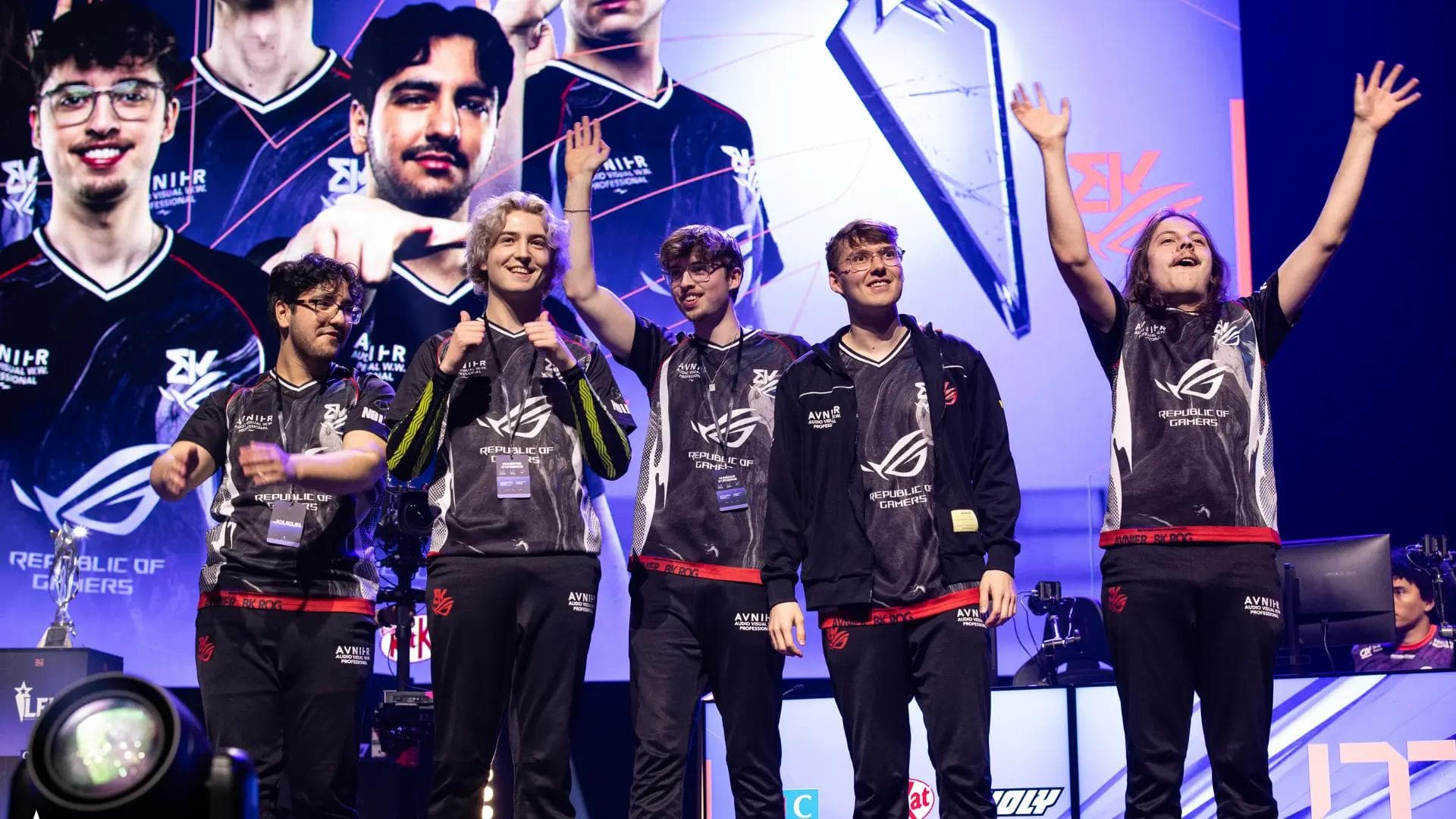 Article background image